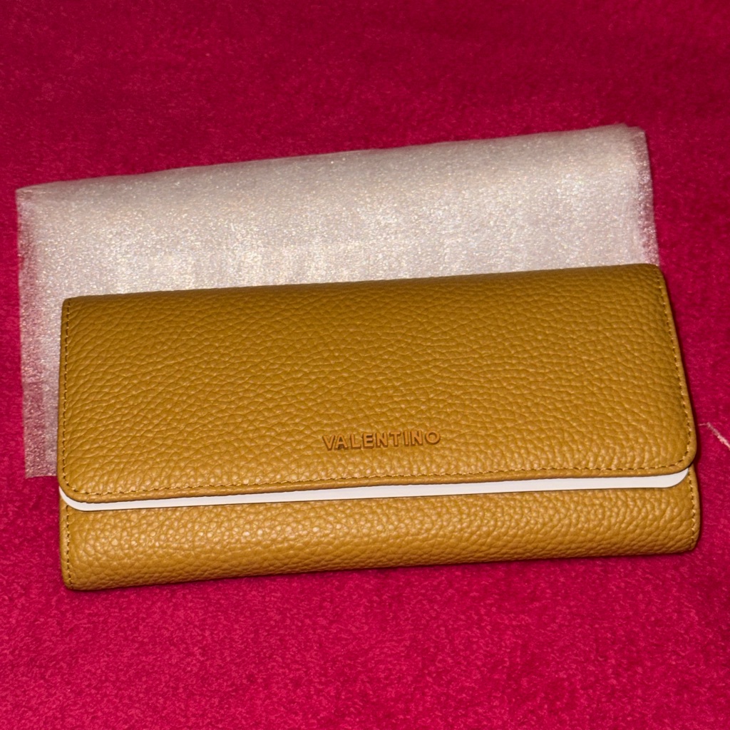 Valentino By Mario Valentino Leather Wallet W/ Chain